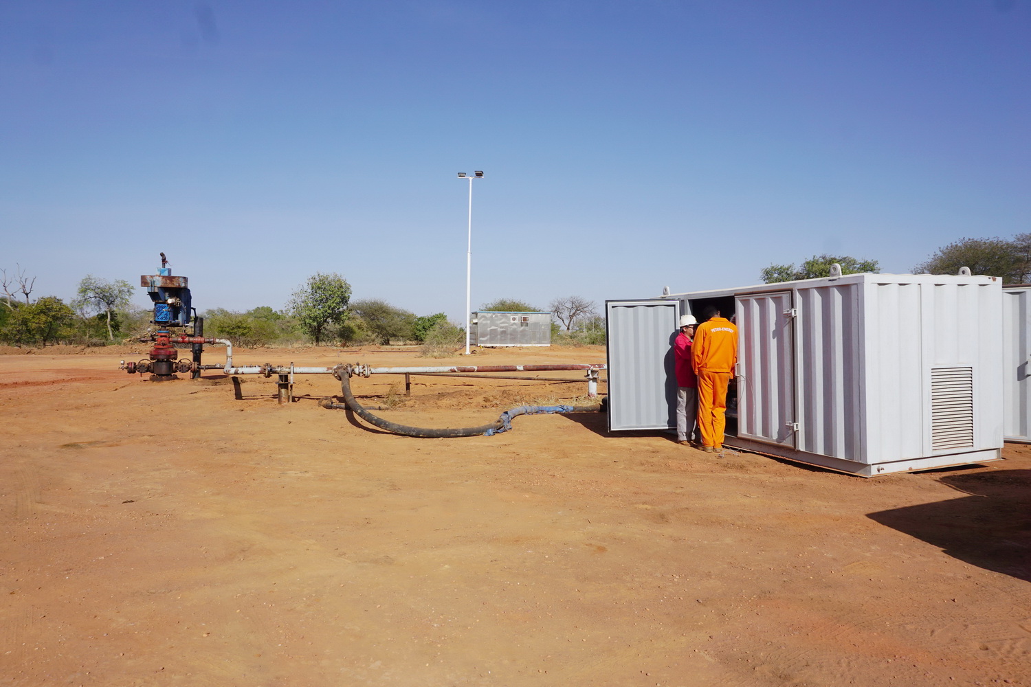 出口苏丹石油管道电磁加热器服务现场
